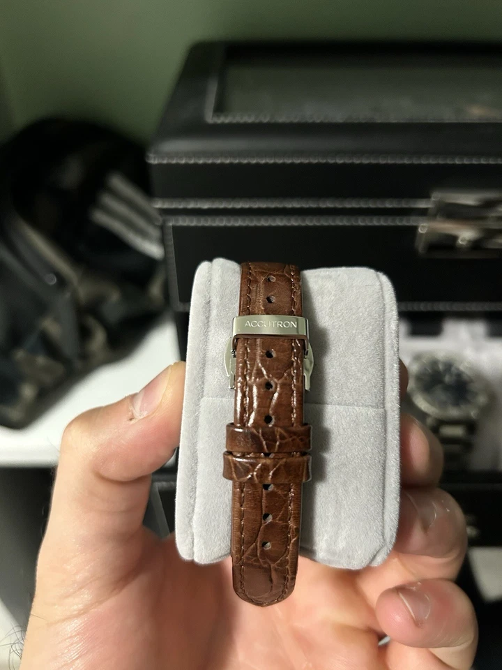 Accutron 203 Legacy 016/600 Two Tone 34mm Foto 3 de 4