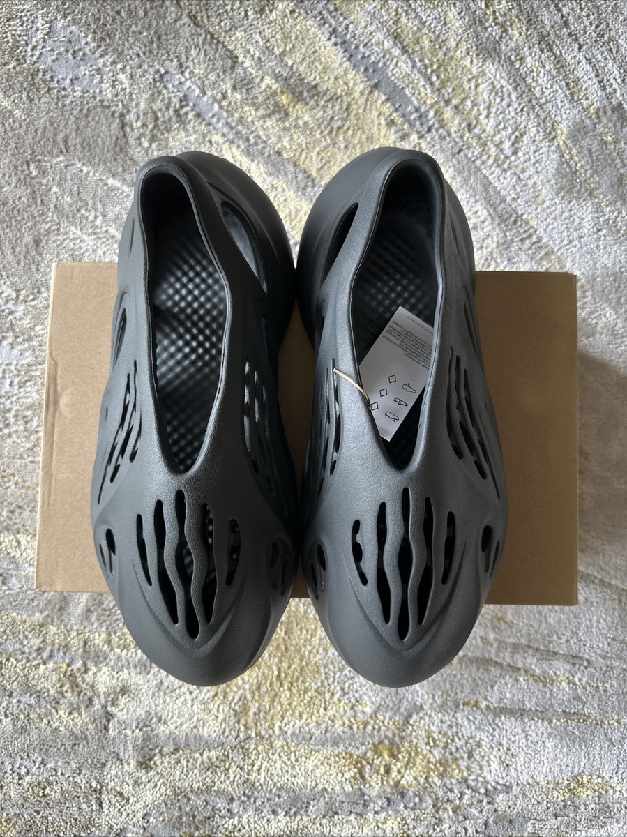 Adidas Yeezy Foam Runner RNR Carbon size 10 DS ALL OG. “SHIP ASAP