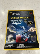 NATIONAL GEOGRAPHIC Magic Chemistry Set - Science Kit for Kids with 10 Amazing M