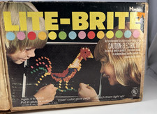 Hasbro Lite Brite 1973, #5455. With blank pages xtra Pegs & Original Box-Working