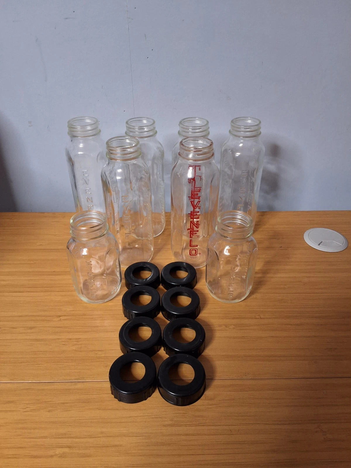 Vintage Lot Of 8 Evenflo Glass Baby Bottles, Six 8oz & Two 4oz WIth 8 Rings. GVC