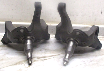 F81A-3106-BG 99 to 04 F250 2 wd Front Left & Right Steering