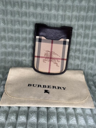Burberry Blackberry Case