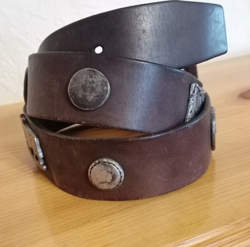 Antiguo, Vintage, Suizo, Appenzell, Tradicional, Cinturón de cuero con superposiciones metálicas. Foto 3 de 4