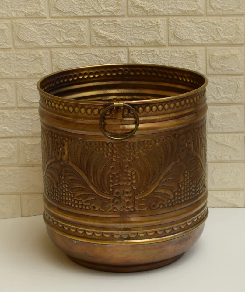Cubo maceta de latón hecho a mano con asas redondas, jardinería y plantas, maceta Foto 2 de 4
