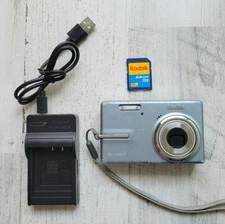 Kodak EasyShare M893 8.1MP Digital Camera Baby Blue w/ Battery Charger SD card