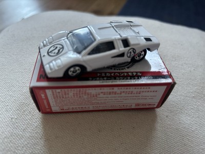 Japan Event Model #23 Lamborghini Coutach LP400 1:61 