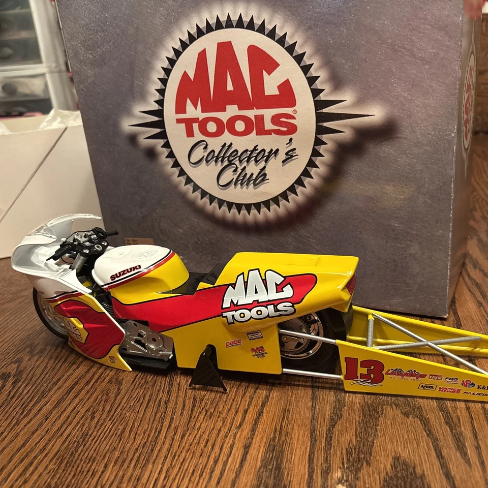Bicicleta de arrastre Mac Tools Suzuki NHRA Pro Stock #13 acción escala 1:9 diecast Ron Ayers Foto 2 de 4