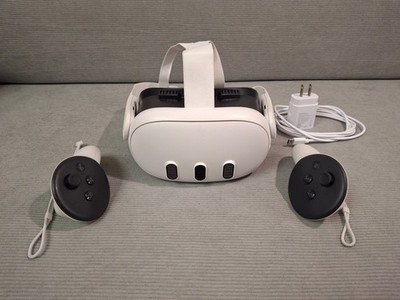 Meta Quest 3 128GB Standalone VR Virtual Reality Gaming Headset & Controllers