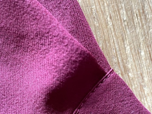 Beautiful soft silk Gucci blouse, in maroon. It. 38 - Picture 5 of 9
