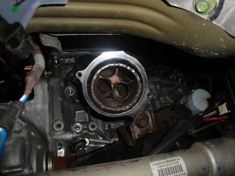 Cabezal de acero inoxidable Megan Racing: Honda Civic Si 06-09 Foto 3 de 4