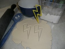 LIGHTNING BOLT ELECTRICAL STORM THUNDER THUNDERBOLT COOKIE CUTTER USA PR2424