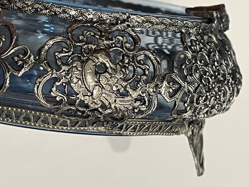 DIFÍCIL DE ENCONTRAR - Cenicero de patas de vidrio azul filigrana de metal vintage - Precioso - Imagen 6 de 8