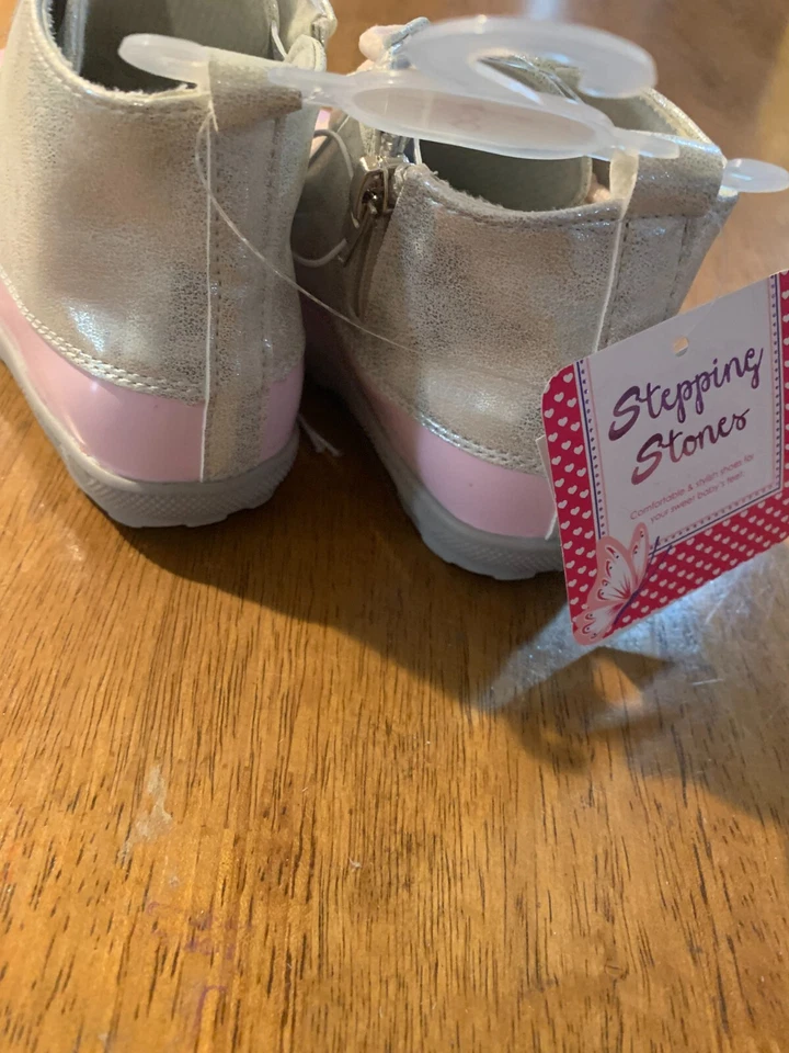 Stepping Stones First Steps Pink/Silver Duck Boots  Size 8 - Image 2 of 4