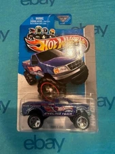 2013 Hot Wheels HW City Ford F-150 #45 Blue