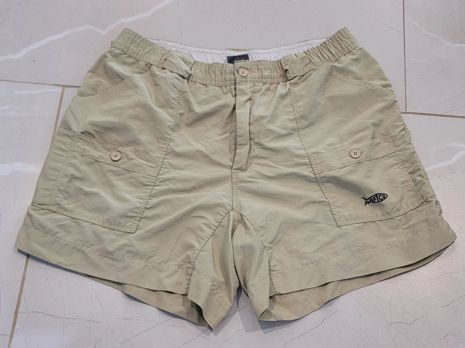 AFTCO Bluewater Fishing Shorts Mens Size 34x5.5 Beige Cargo