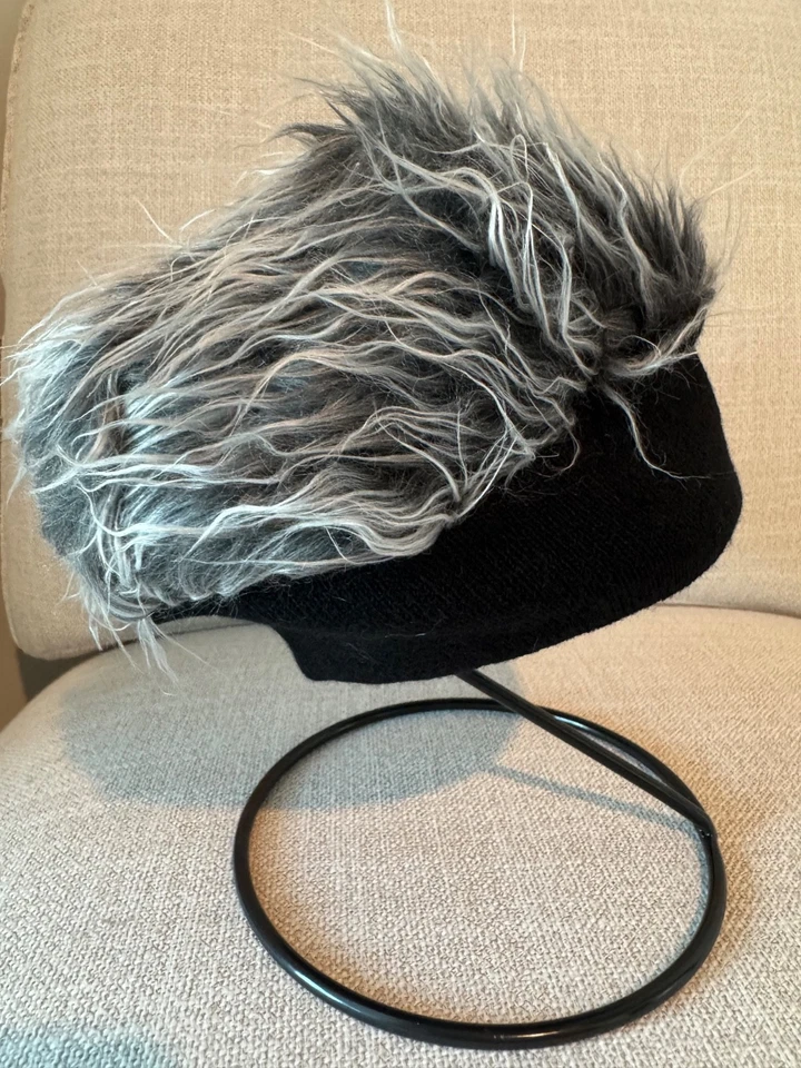 Nuevo sombrero gorra calavera tejido rockero negro/gris pelo puntiagudo imitación talla adulto para hombre Foto 3 de 4