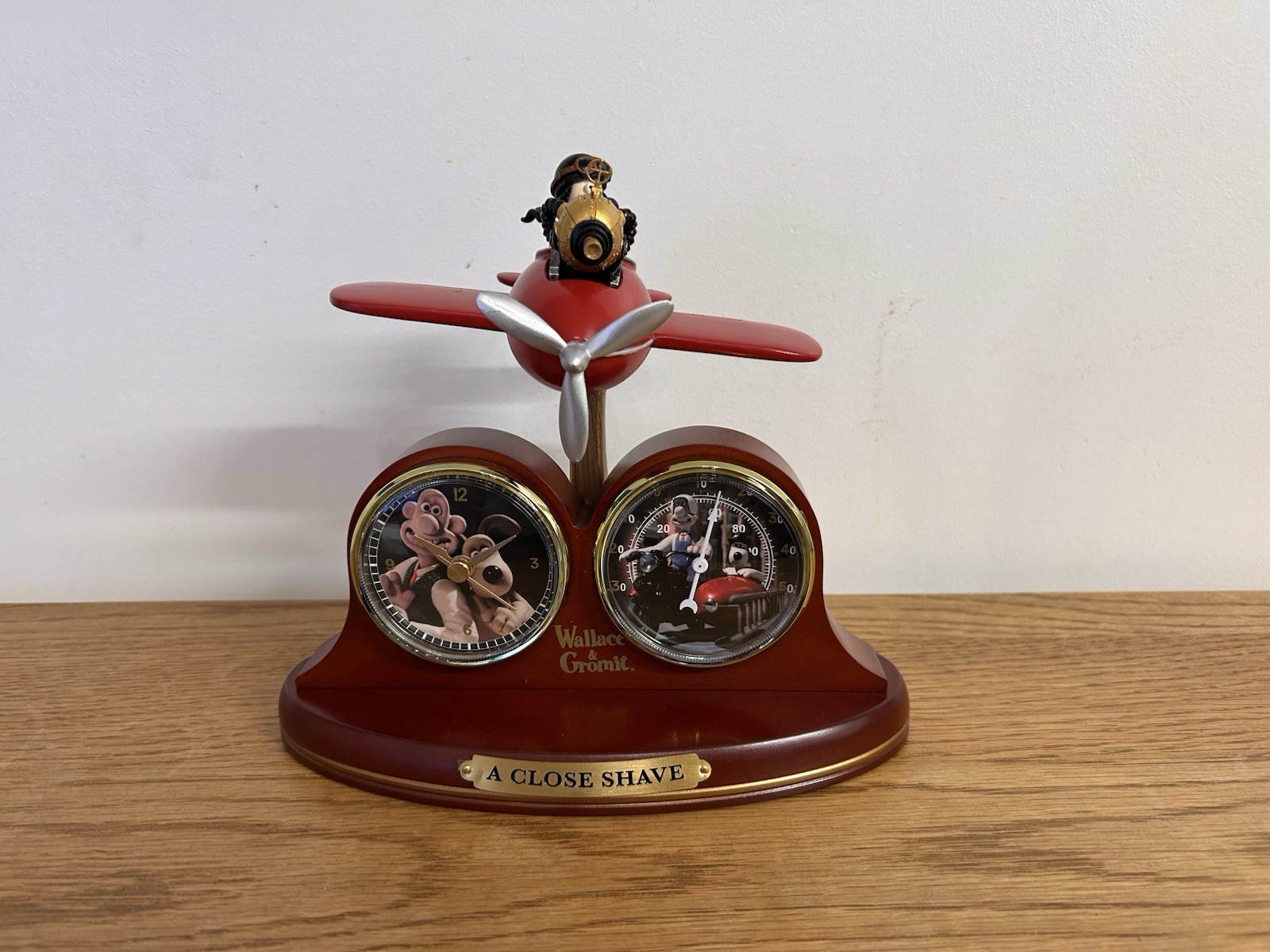 Wallace & Gromit ‘A Close Shave’ 25th Anniversary Desk Clock
