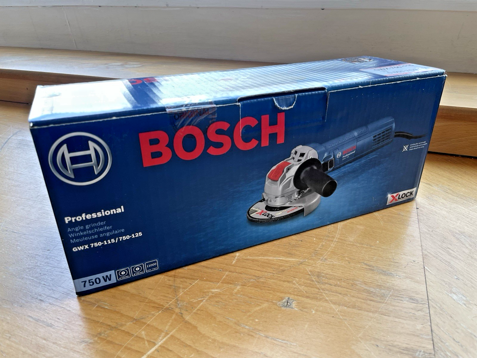 Bosch GWX 750-115 115mm Professional Angle Grinder With X-Lock 110V
