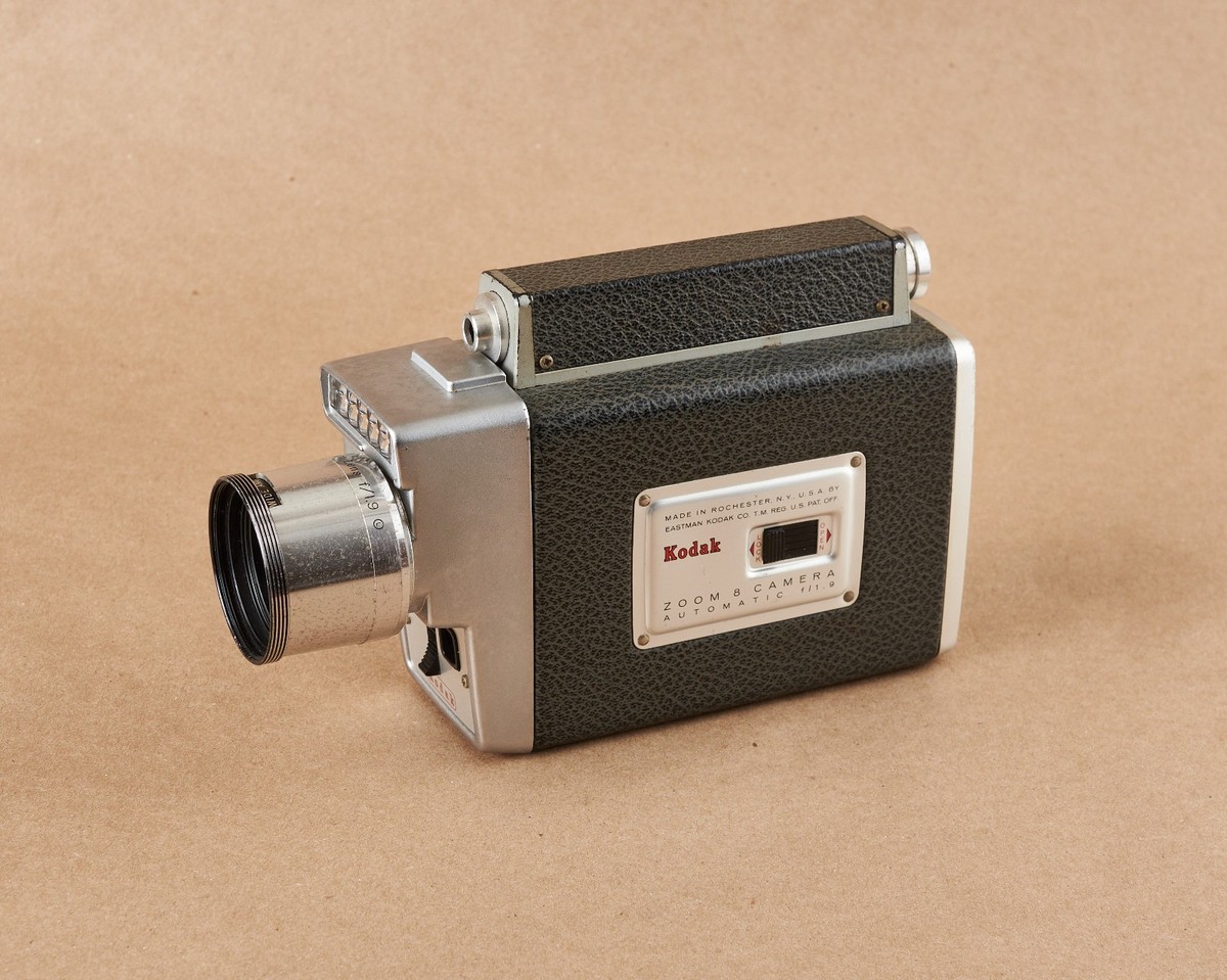 Kodak Zoom 8 Camera, Automatic f/1.9 regular 8 movie camera