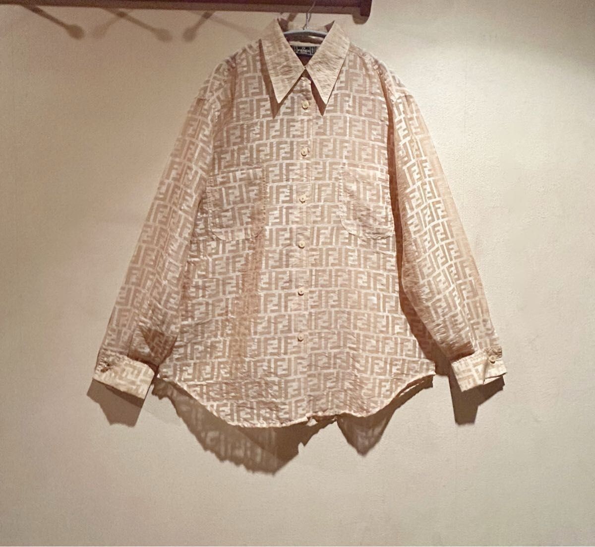 〈 FENDI 〉Vintage Silk Pattern Shirt ＊ Fendi Printed Silk Shirt | italist