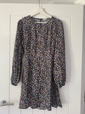 size 8 NA-KD dress new with tags