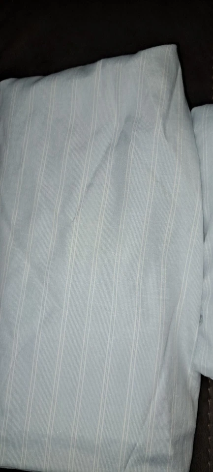 Tommy Hilfiger Twin Sheet Set Blue And White Flat & Fitted TH Bedding Great Cond - Image 2 of 4