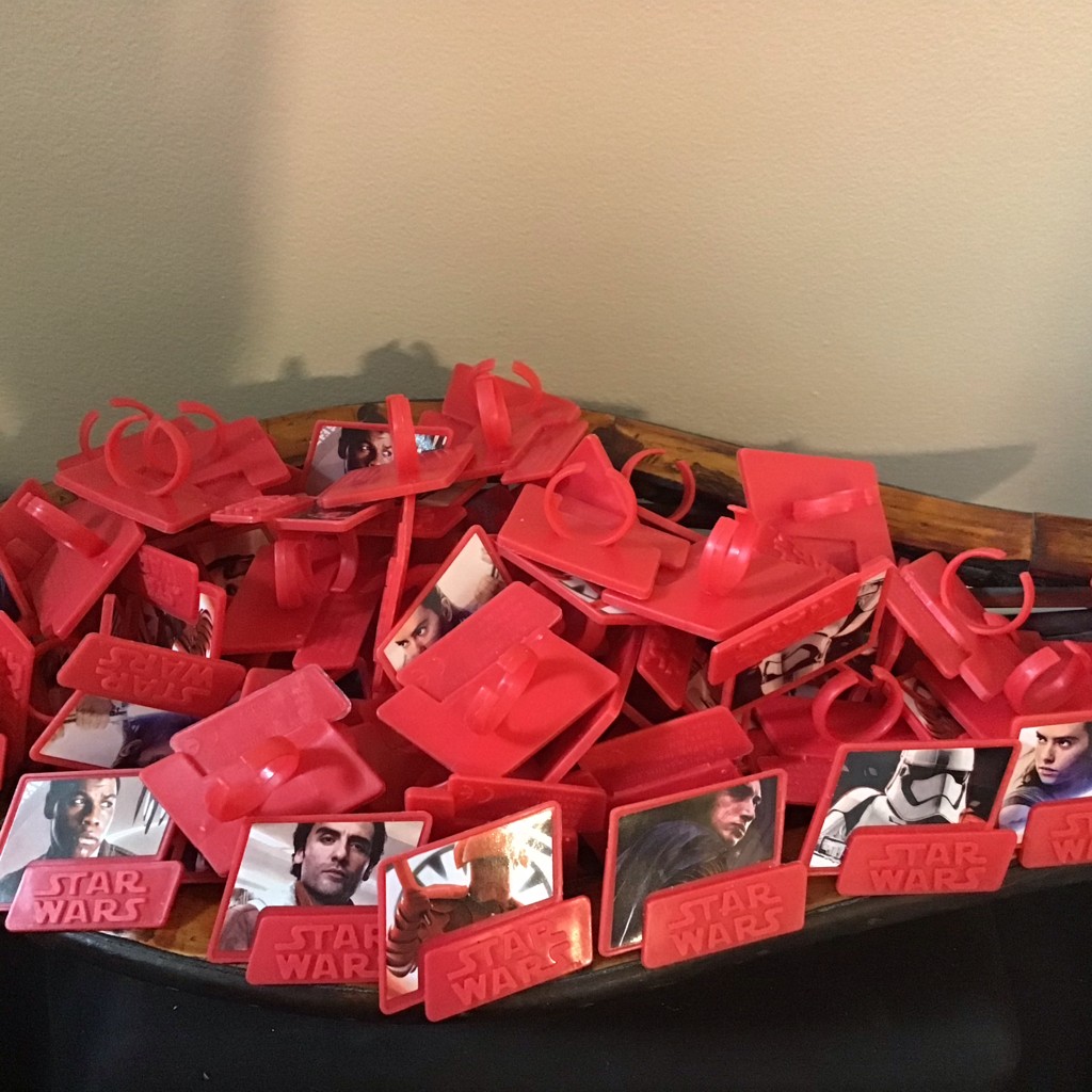 Star Wars The Force Awakens Character Rings Party Favors Bulk 94 CT