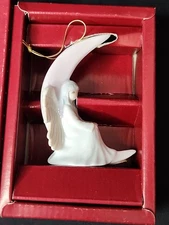Flavia Weedn 1986 Porcelain Angel In Crescent Moon Christmas Ornament 