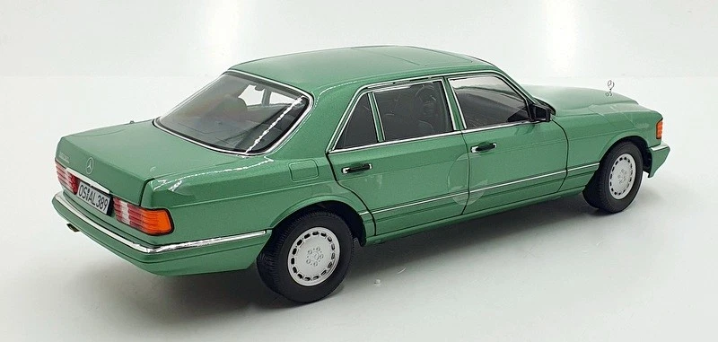 Norev 1/18 Scale Diecast 183469 1991 Mercedes-Benz 560 SEL Light Green Metallic - Image 2 of 4