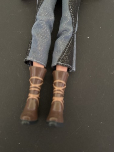 My Scene Chelsea Doll Vespa Articulated Jointed Mattel 2003 - Picture 3 of 7