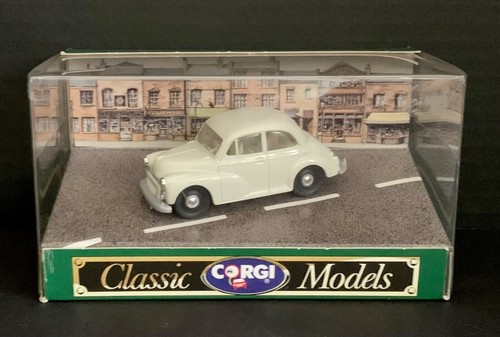 Corgi Classic Models, #D702 Morris Minor Sedan, Ivory, in Original Packaging - Picture 1 of 6