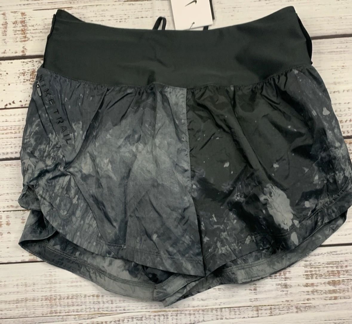 Nike Trail Repel Women's Running Shorts Mid-Rise Brief Lined FN2647 Black SMALL