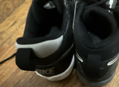 Nike Men's Alpha Menace 4 Shark Black/White Solid Low Top Lace-Up Sneakers