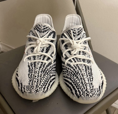 adidas Yeezy Boost 350 V2 Zebra Men s Low Top Lace-Up Sneakers White/Black