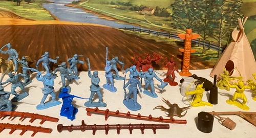 Vintage Marx 54mm FORT APACHE powder blue figure Apaches Tee Pee Totem Pole +