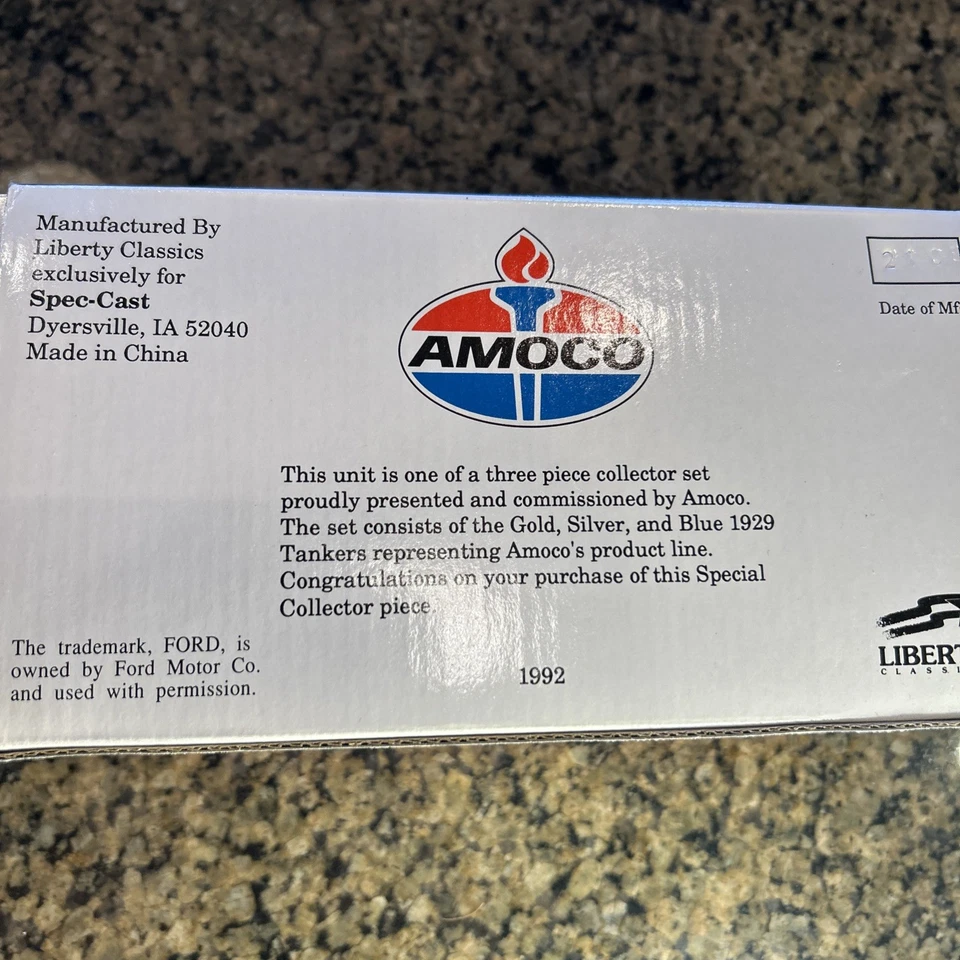 Banco de bloqueo de metal fundido a presión Amoco 1929 Ford Modelo A Tanker Bank 1992 Limited Foto 4 de 4