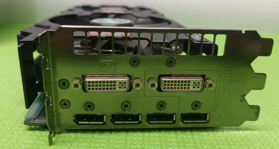 ASUS HD 7970 DirectCU II 3GB GDDR5 Graphics Card HD7970-DC2-3GD5 - Image 3 of 4