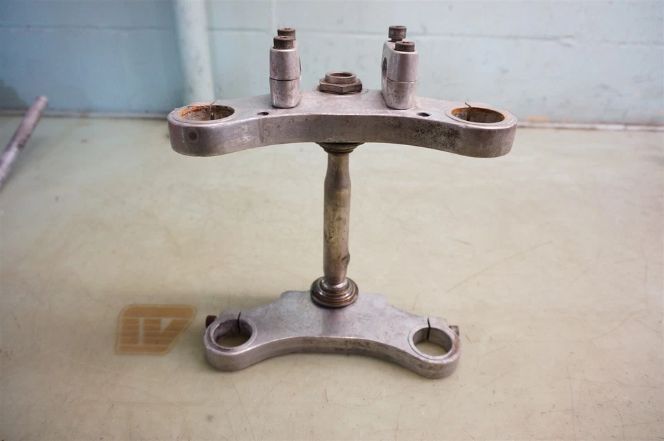 1973 DUCATI DM350 DM 350 SCRAMBLER SCR СКОС ОДИНОЧНЫЙ *2808 тройное дерево - Изображение 2 из 4