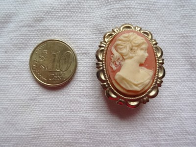 Jolie Broche Vintage Avec Camée Calcaire - Années 60