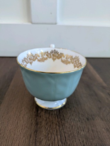Vintage Aynsley Gold Filigree Crocus Sage Green Blue Teacup & Saucer - Picture 3 of 9