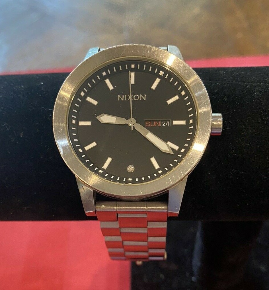 Nixon THE SPUR Act Now Men display picture 2
