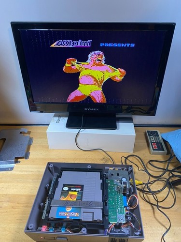 Nintendo NES System Console / Plus 4 games - Picture 5 of 20