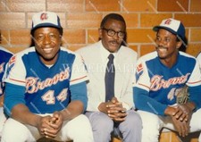 DN879 Hank Aaron - Satchel Paige - Ralph Garr 8x10 11x14 16x20 24x36 Photo