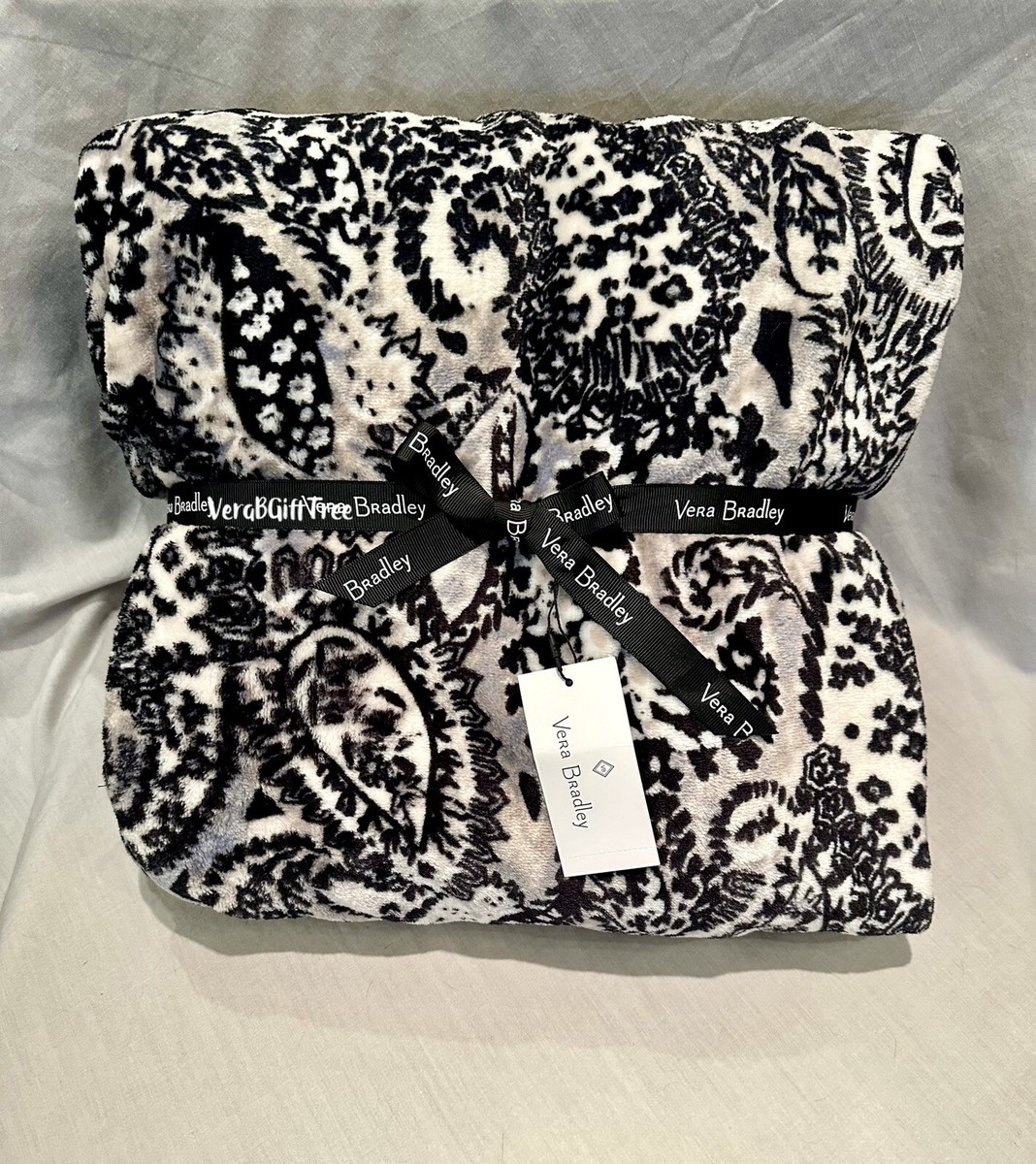 Vera Bradley Cozy PLUSH Throw Blanket STRATFORD PAISLEY Black Tan