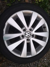 1x Original VW Golf 5 6 V VI Seattle 5K0601025R 7x17 H2 ET54 Felge Alufelge Rim