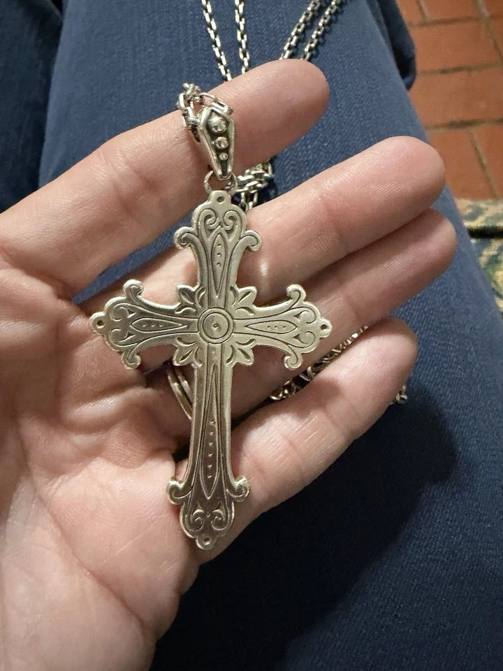 Collar Cruz Brighton Foto 4 de 4