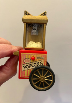 Vintage Acme Popcorn Machine Refrigerator Magnet ''Get Your Popcorn'' Sound Works!