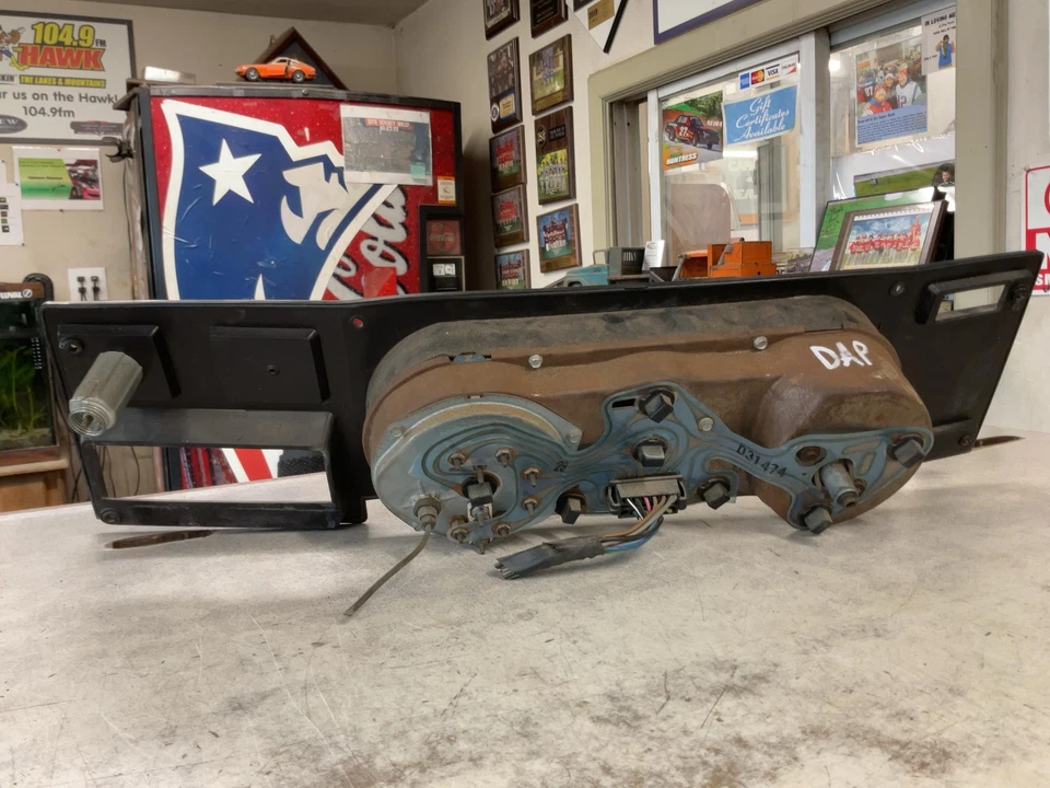 Velocímetro CHEVY VAN G30 74 75 76 77 CUADRO DE INSTRUMENTOS Y BISEL 51K Foto 3 de 4