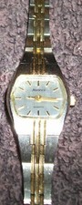 Vintage Advance Quartz (Y120A) Silver & Gold Tone Women's Wrist Watch, works